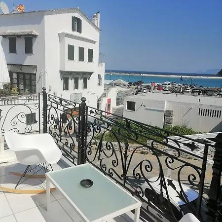 Port View Apartment Skopelos Town Exterior photo