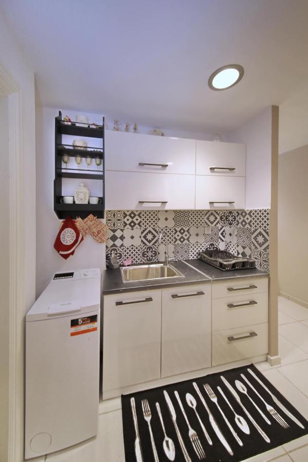 Port View Apartment